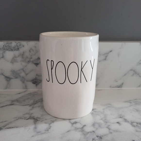 Rae Dunn Large Spooky Candle - Picture 1 of 4